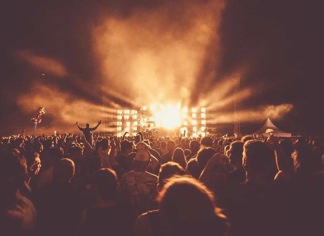 servicios de iluminacion para fiestas y eventos.jpg